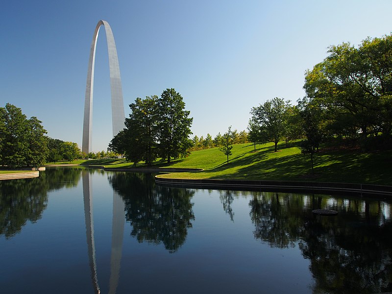 File:Gateway Arch St Louis MO.jpg