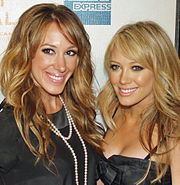 Haylie and Hilary at the premiere of War, Inc., in 2008 Haylie Duff and Hilary Duff by David Shankbone.jpg