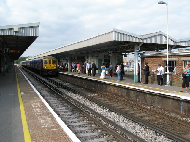 Northbound view of platform 2 in 2008