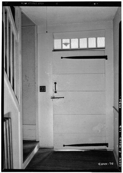 File:Historic American Buildings Survey Everett H. Keeler, Photographer November 22, 1938 BATTEN DOOR - REAR - Elioenai Clark Tavern, Old Litchfield Turnpike, Woodbridge, New Haven HABS CONN,5-WOOD,1-6.tif