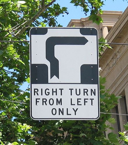 Hook turn sign in Melbourne, Australia