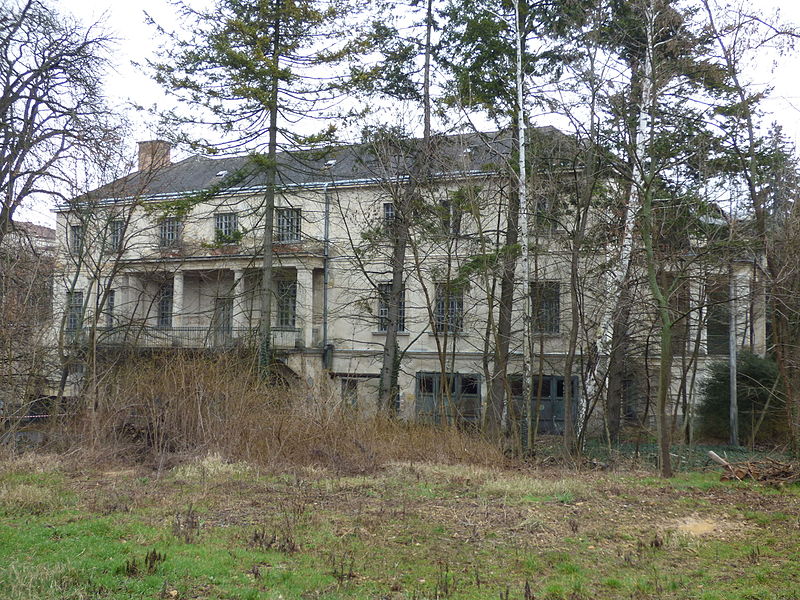 File:Horthy-villa, Kútvölgy.JPG