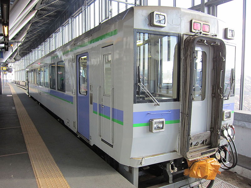 File:JRH Kiha150 1 in Asahikawa.JPG