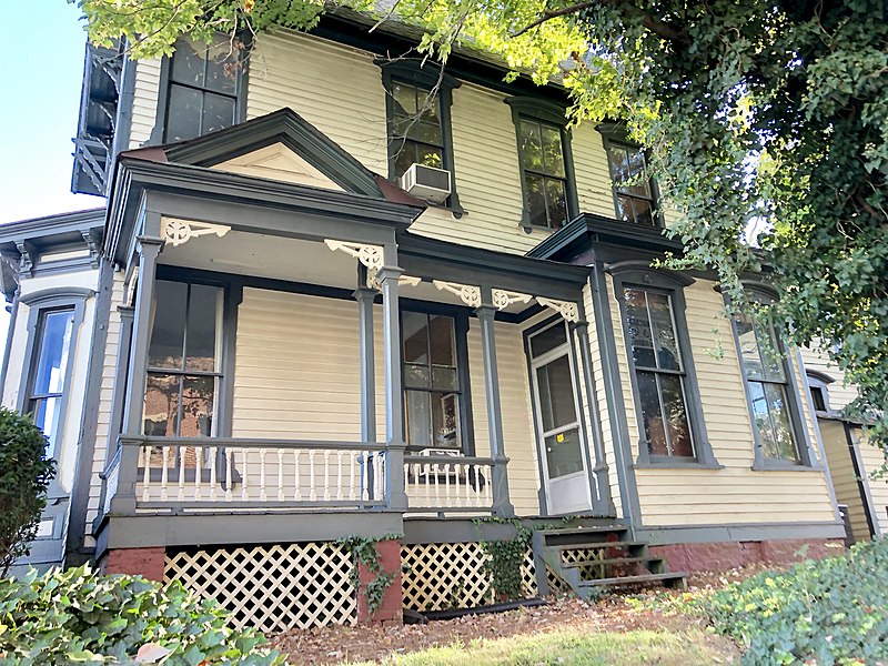 File:James Mitchell Rogers House, Winston-Salem, NC (49030992256).jpg