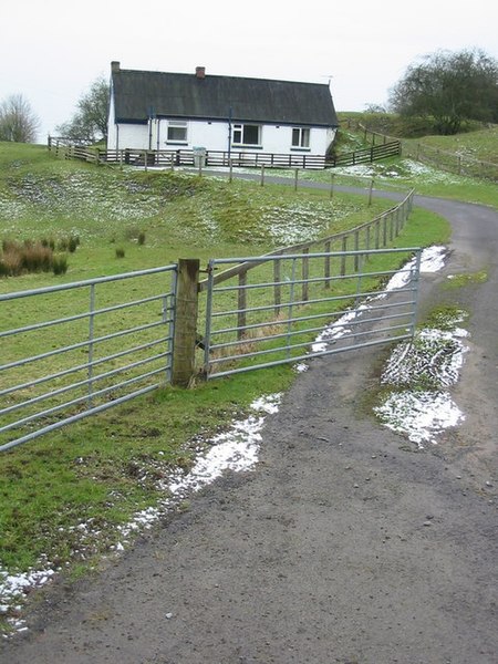 File:Kiln Cottage - geograph.org.uk - 334091.jpg