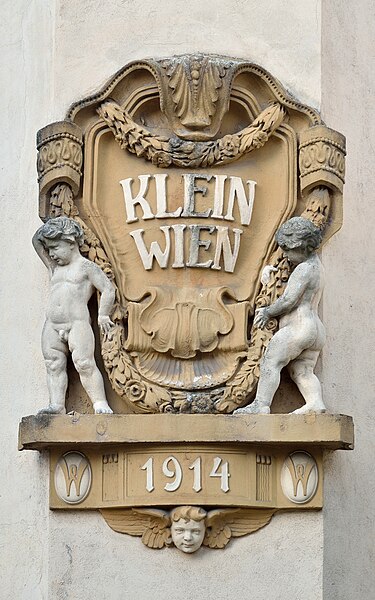 File:Klein Wien, 1914, Plunkergasse 16, Vienna.jpg