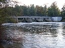 Kis Spreewehr emlékműegyüttes: A gát sétány és a vasútvonal vagy a Spree és a Hainstrasse / Lindenplatz partjai közötti terület a négy rövid lakólappal, a lakóövezet étterme, a mentőautó és az űrrepülő planetárium, beleértve a szomszédos tájat Spreeaue és Ludwig-Leichhardt-Allee