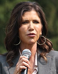 Kristi Noem (50364970323) (decupat) .jpg