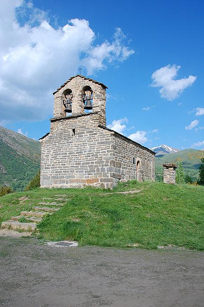 File:L'ermita de Sant Quirc de Durro.JPG