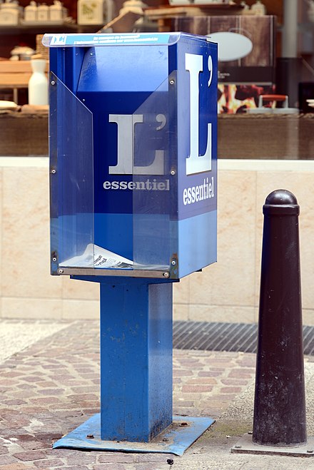 Boîte de distribution de L'essentiel (2013).