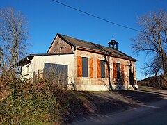 Le rucher-école au hameau de la Cour des Rois.