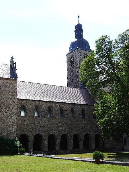 File:Leitzkauschlosskirche.jpg