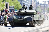 Lippujuhlan päivän 2017 параати 071 Leopard 2A6 Ps 274-226.JPG