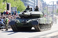 Lippujuhlan päivän 2017 paraati 071 Leopard 2A6 Ps 274-226.JPG