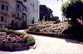 Lombard Street, San Francisco California, June 1987 02.jpg