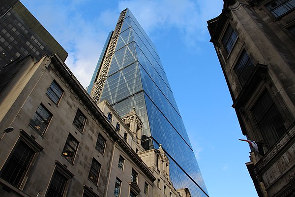 Leadenhall Street from Whittington Avenue in 2016