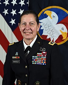 Le lieutenant-général Jody J. Daniels (5).jpg