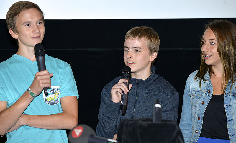 File:Lukas Holgersson, Olle Krantz, Nina Sand in Aug 2014.jpg