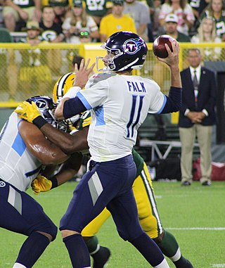 <span class="mw-page-title-main">Luke Falk</span> American football player (born 1994)