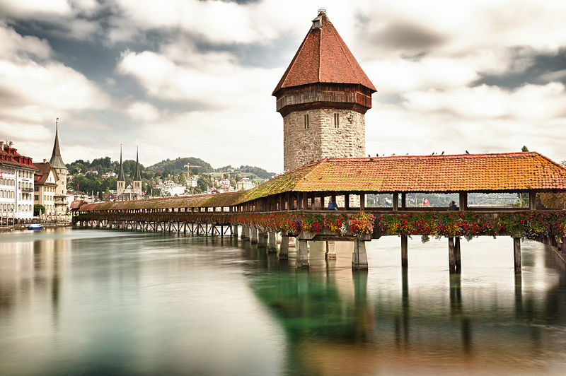 File:Luzern Kapellbrücke.jpg