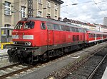 Munchen Hauptbahnhof- auf Bahnsteig zu Gleis 34- Richtung Querbahnsteig- RE 218 360-6 2.4.2010.jpg