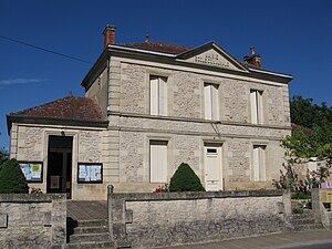 Mairie de Saint-Félix-de-Foncaude.jpg