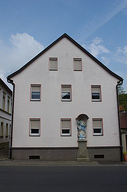 Marienfigur Gambachstraße 46, Schraudenbach 2014 2