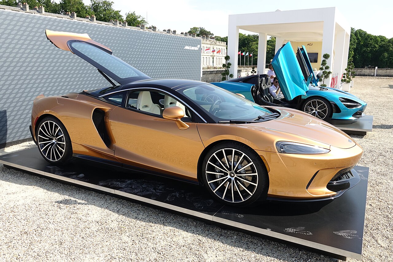 Image of McLaren Gran Tourer (5)