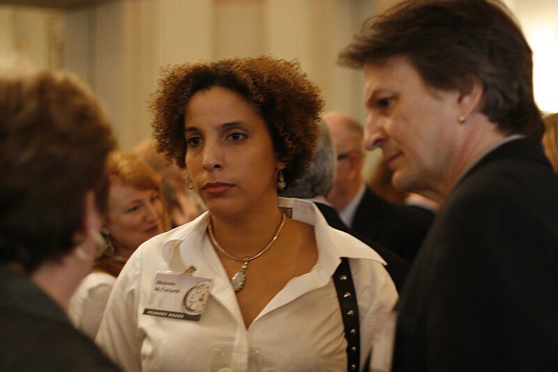 File:Melanie McFarland, June 2008 (1).jpg