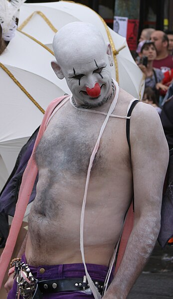 File:Mermaid Parade 2009 (3644738773).jpg