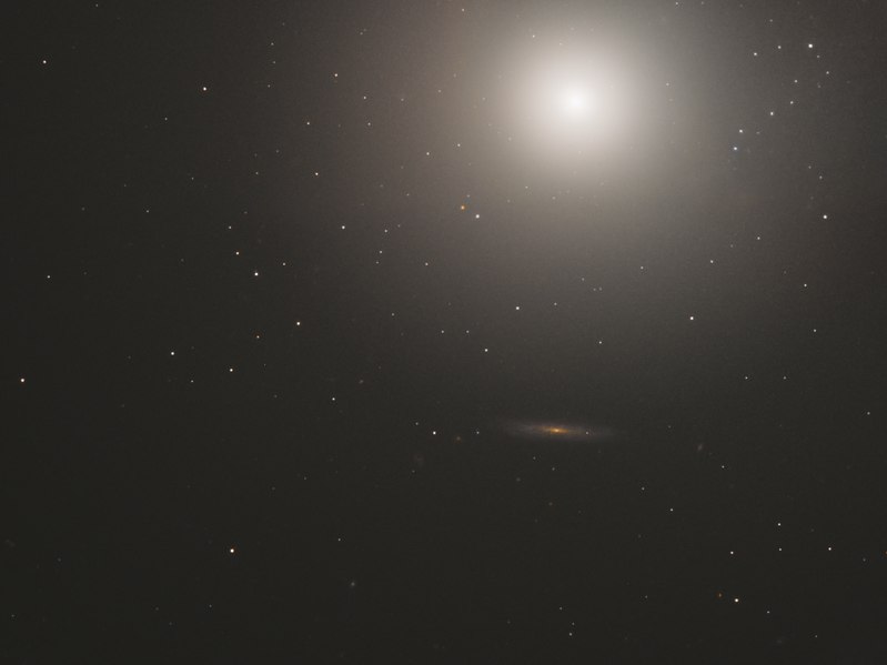 File:Messier89 - HST - Potw1902a.tif