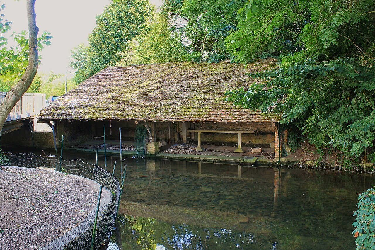 Moult lavoir.JPG