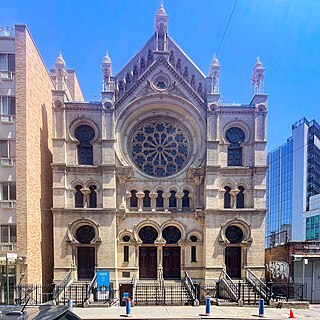 <span class="mw-page-title-main">Eldridge Street Synagogue</span> Synagogue in Manhattan, New York