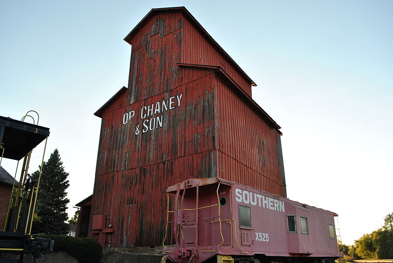 File:O.P. Chaney Grain Elevator.jpg