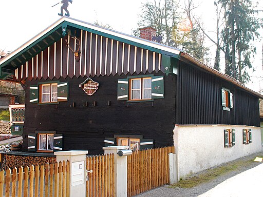 Oberhaching Bachweg 22