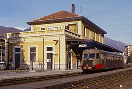 Omegna - gare - ALn 772.3247 - 05-01-1986.jpg