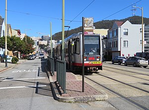 Outbound train at Judah and 12th Avenue, March 2019.JPG