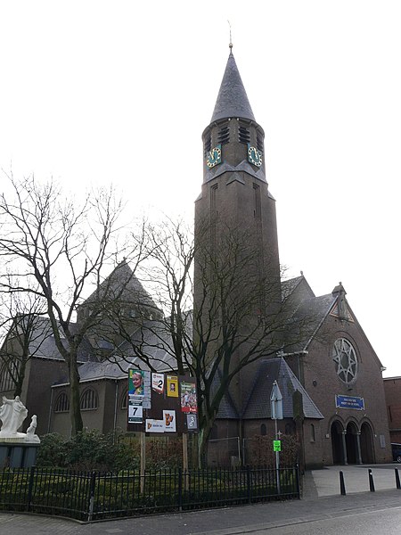 File:P1040694Sint-Trudokerk (Zundert).JPG