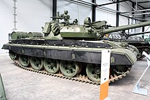 Танк Т-55АМ2-B, съоръжен с димни гранати 902Б „Туча“