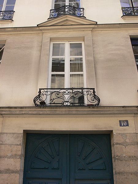 File:Paris - 10 rue Notre-Dame-des-Victoires - porte et fenetre.jpg