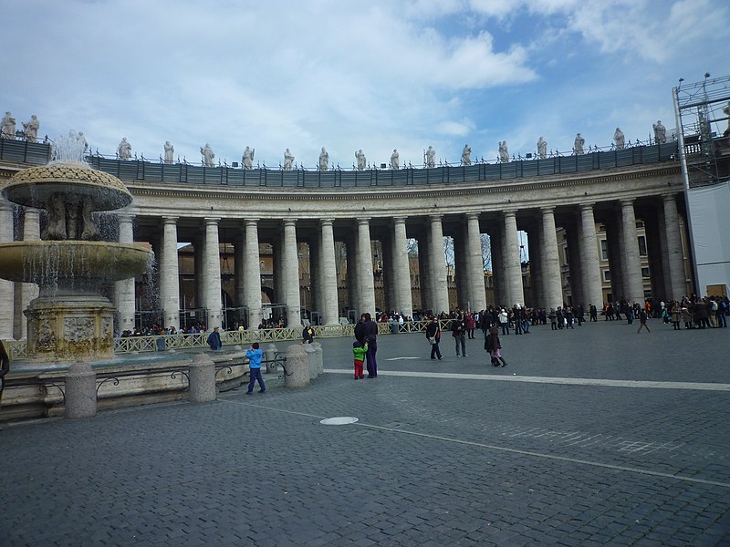 File:Piazza San Pietro - panoramio (15).jpg