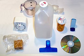 Household items made of various types of plastic Plastic household items.jpg