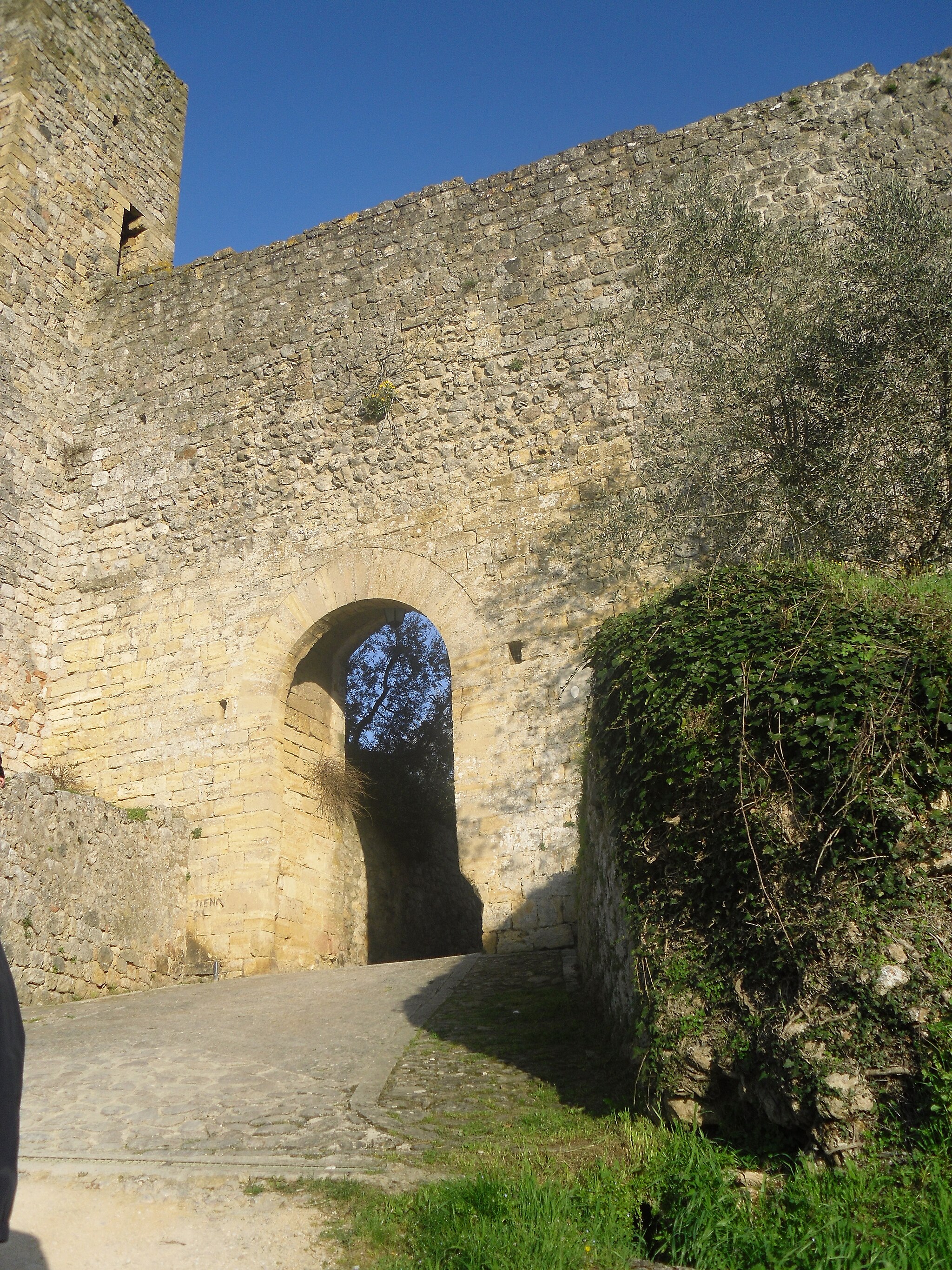 Porta - Monteriggioni (2)