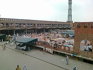 <span class="mw-page-title-main">Raiwind</span> Town in Punjab, Pakistan