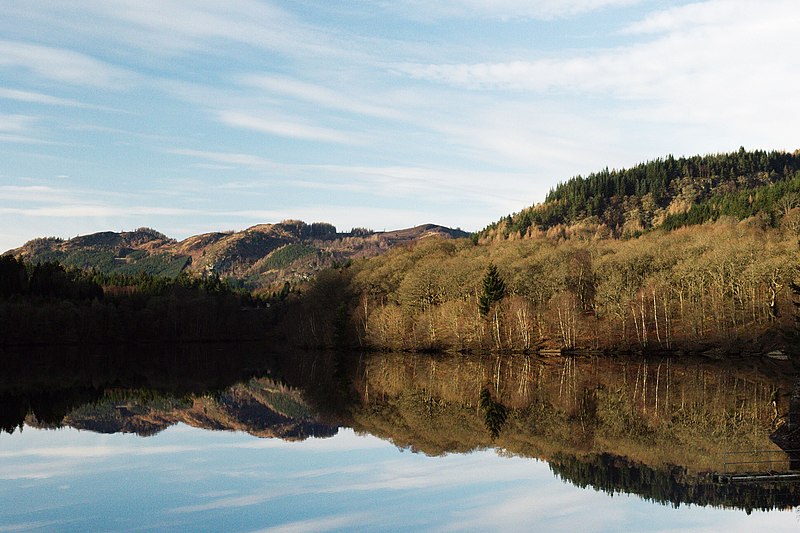 File:Reflections in the River Tummel (6784572053).jpg