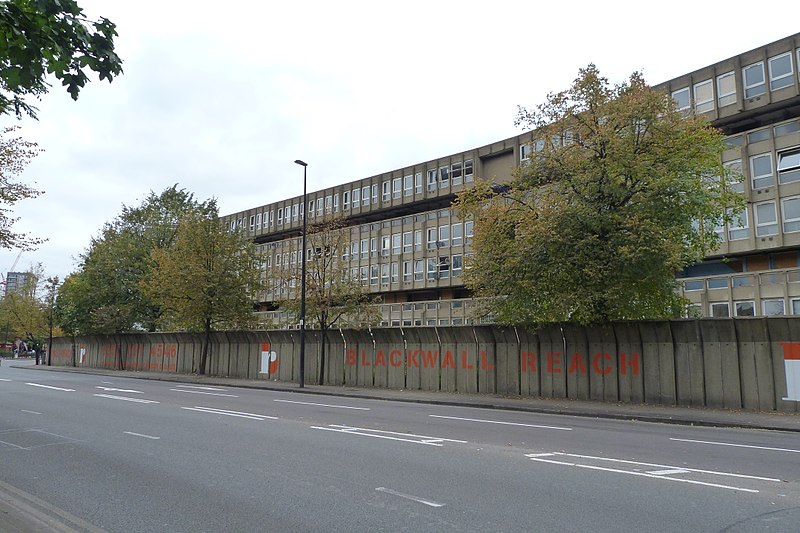 File:Robin Hood Gardens (37693966771).jpg