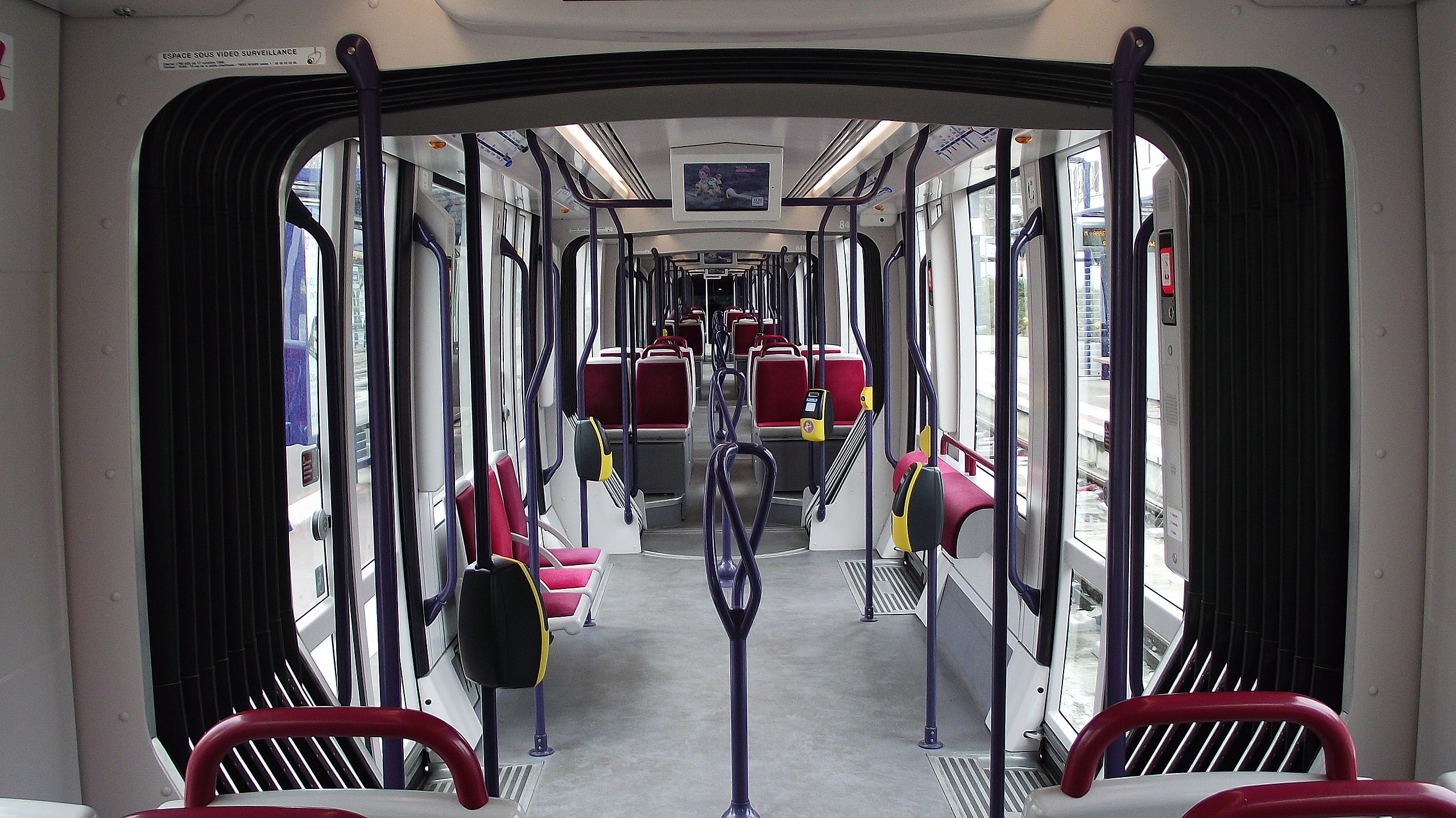 File:Tram interior edit1.jpg - Wikipedia