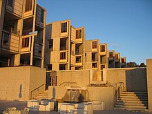 Water stream between symmetric building masses flowing towards the ocean. Salk Institute (20).jpg