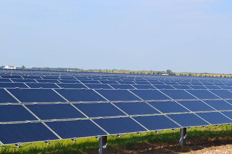 File:Sarnia Solar-03.JPG