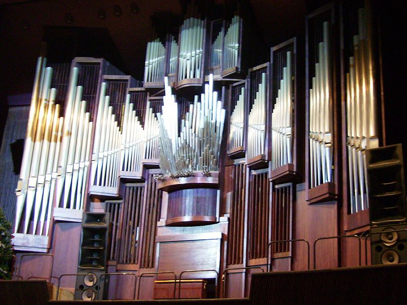 File:Schuke organ Varna Bulgaria.jpg